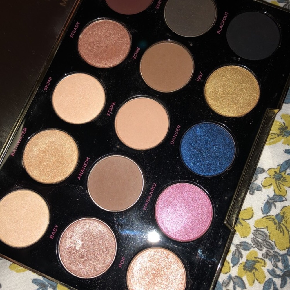 Eyeshadow Palette Urban Decay Gwen Collection